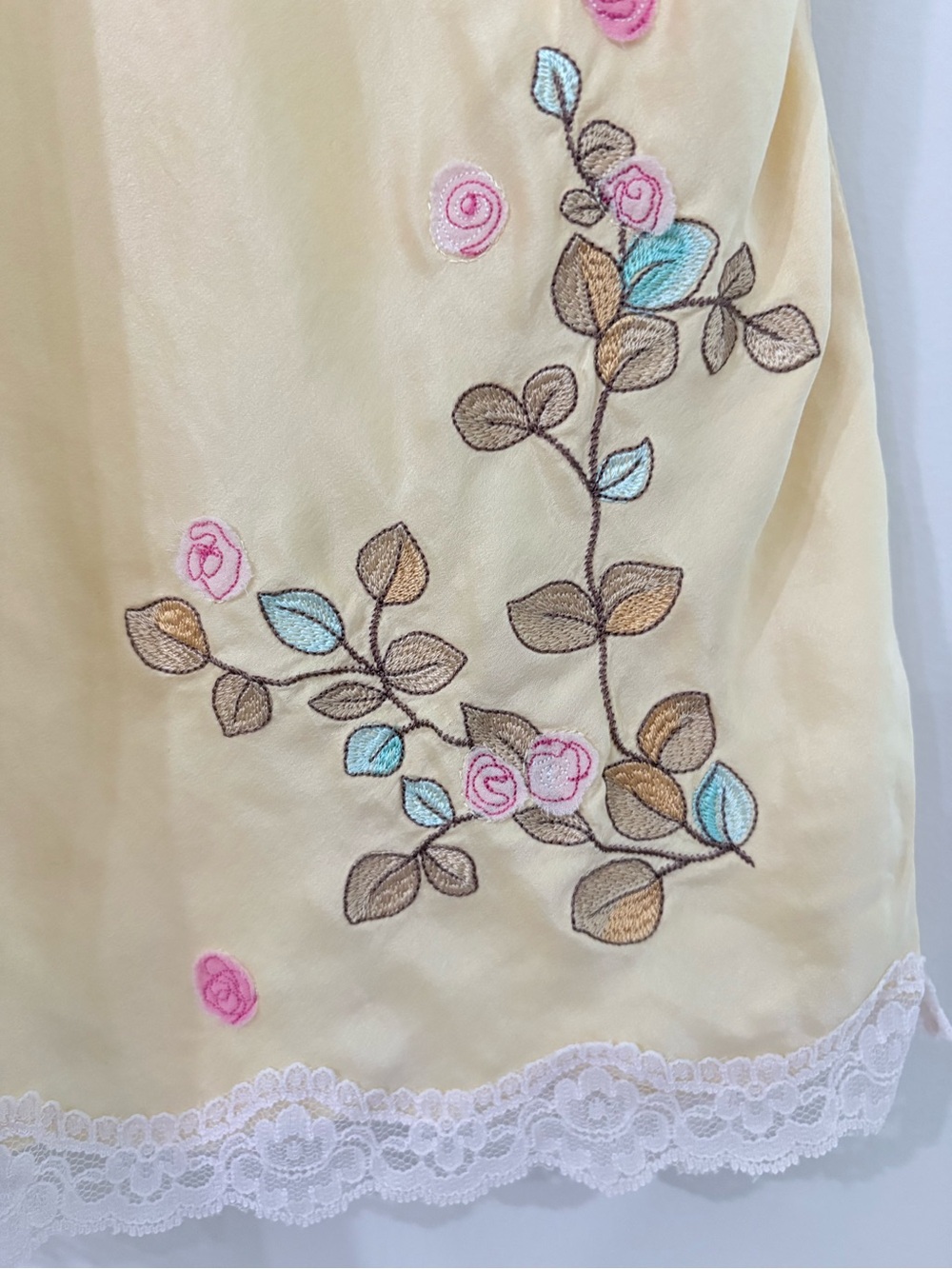 Y2k butter yellow Silk Victorias Secret Chemise Cami - Picture 4 of 7